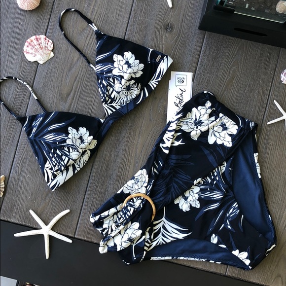 🌴🌼RIP CURL- HACRENDA HIGH WAISTED BIKINI SET🌼🌴 - Picture 5 of 10